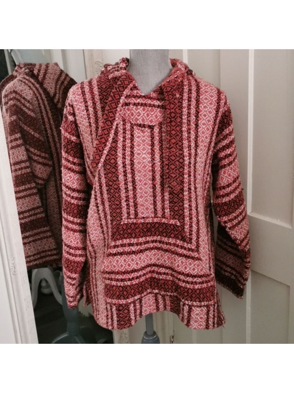 Vintage Mexican Baja beachy boho hippie unisex hoodie sweater. Size M